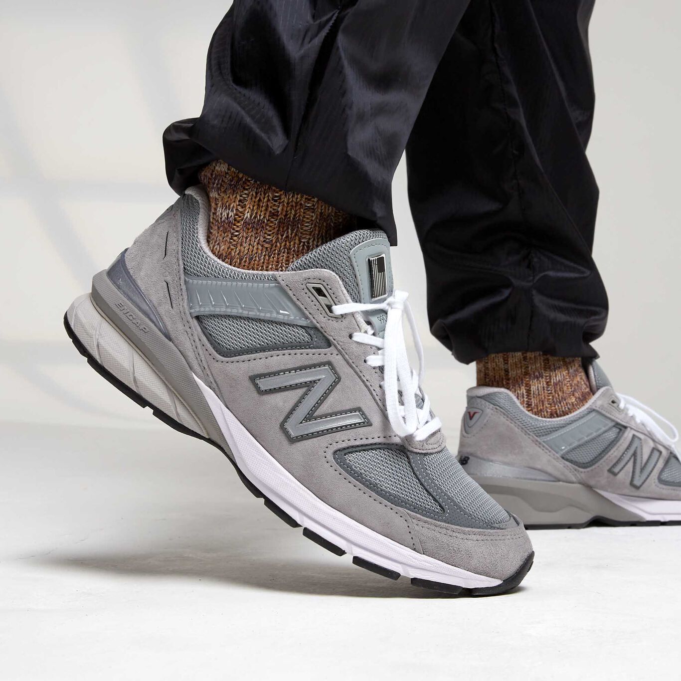 990v5 made in us